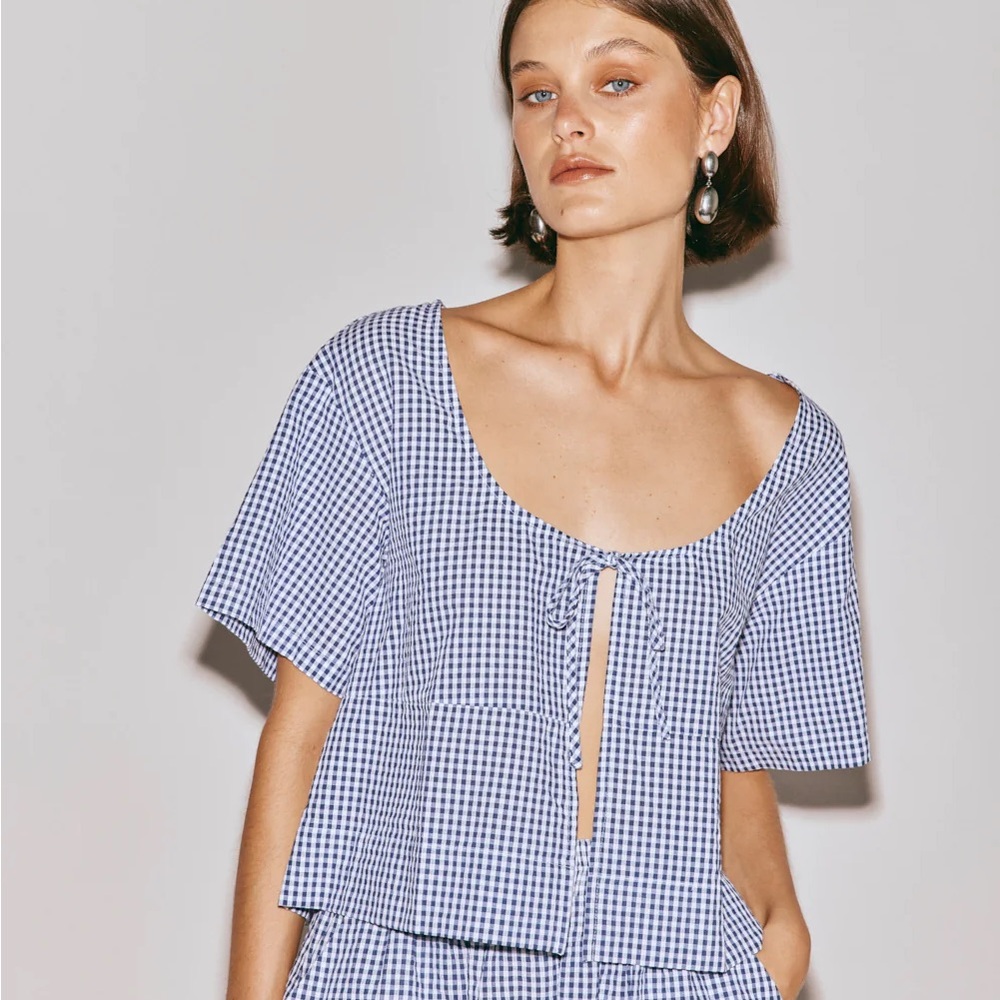 NWT Vrg Grl The Sea & I Smock Top - Navy
